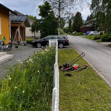 Säännöllisesti hoidettu piha